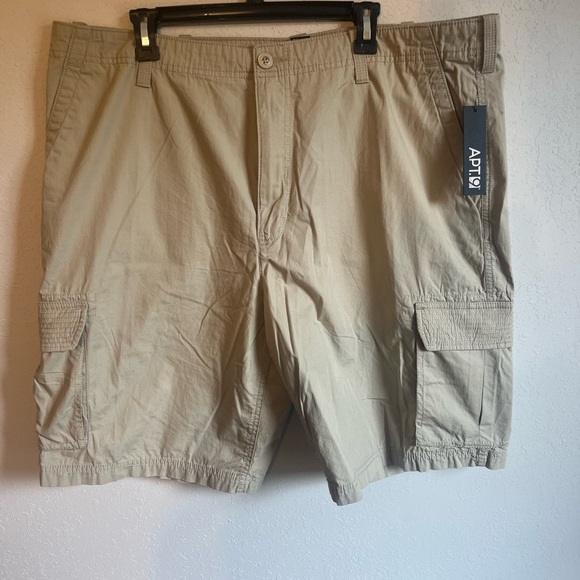 Men’s Apt 9 Khakis Shorts - Picture 1 of 4